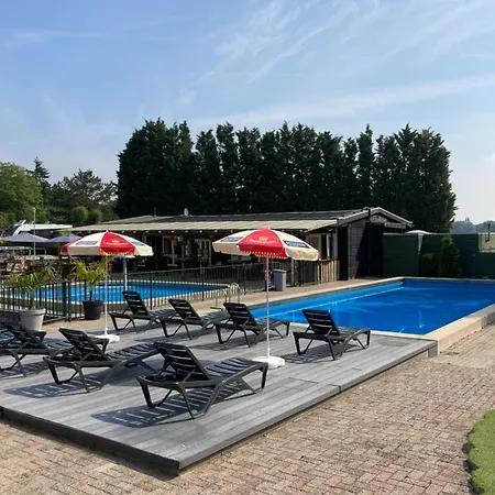 Woodlodge High Chaparral * Oorsbeek