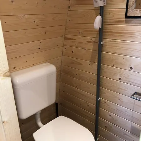 Kamp alanı Woodlodge High Chaparral