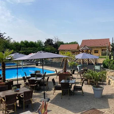 Woodlodge High Chaparral Campsite